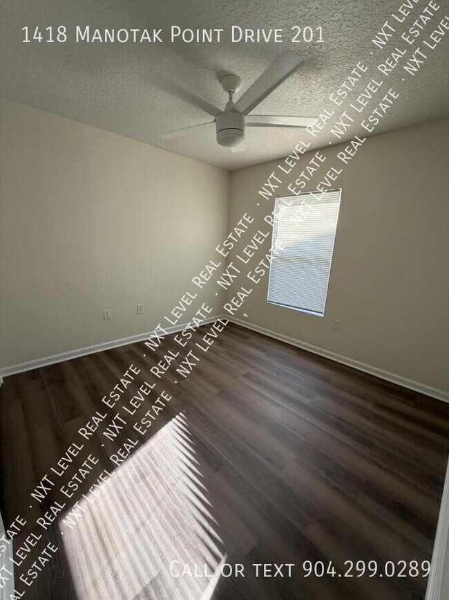 Foto del edificio - 1418 Manotak Point Dr