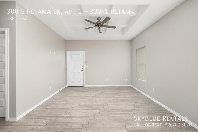 Building Photo - 300 S Retama Ln