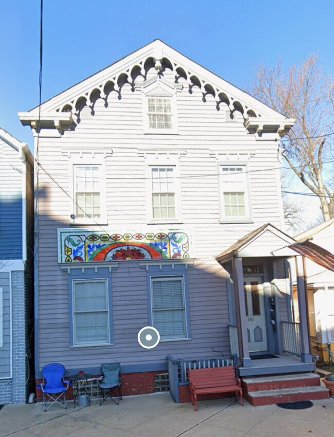 Building Photo - 181 W Main St