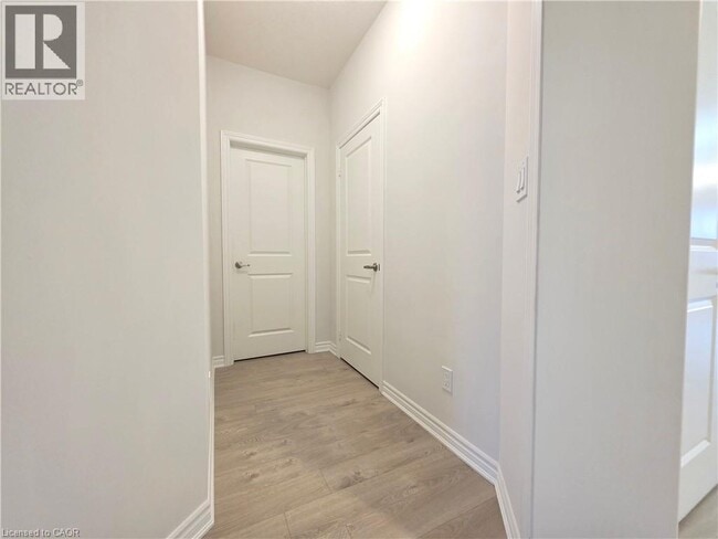 Building Photo - 41 Harvest Ave