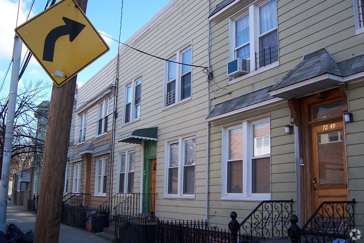 Primary Photo - 72-47 60th Ln