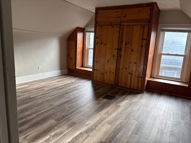 Foto del edificio - Spacious 3 Bedroom Home in the Heart of Downtown Delaware, OH!