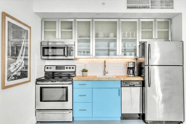 Building Photo - Drayton Tower