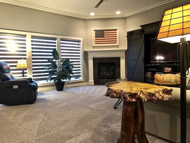 Building Photo - 13572 Montoro Ct