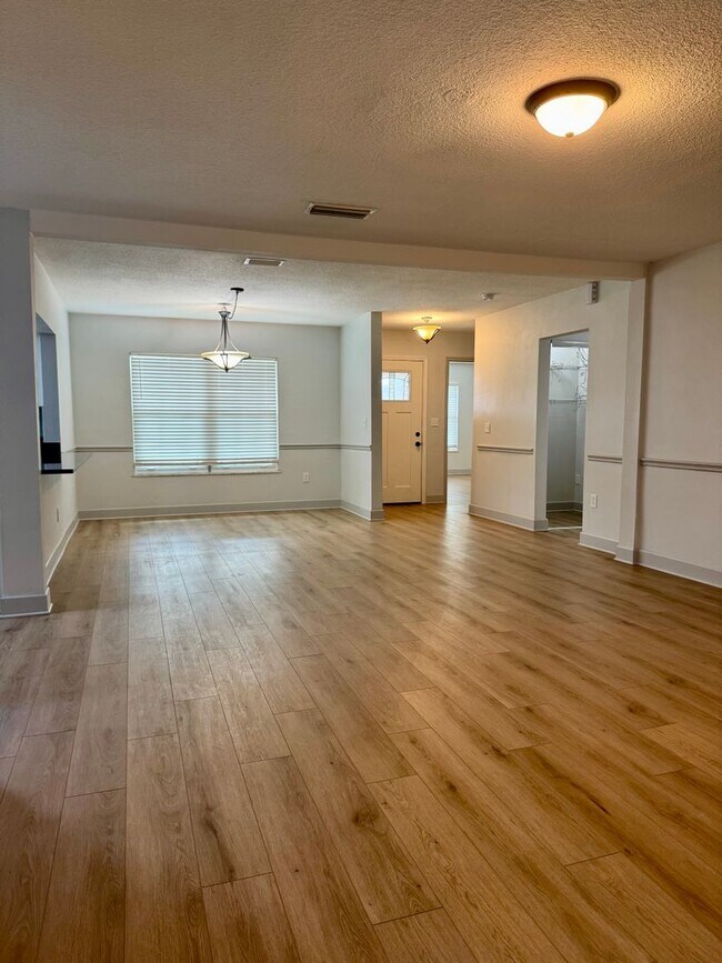 Foto del edificio - Remodeled Tampa Home