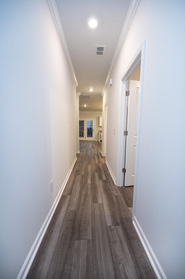 Foto del edificio - 318 O'Leary Cir