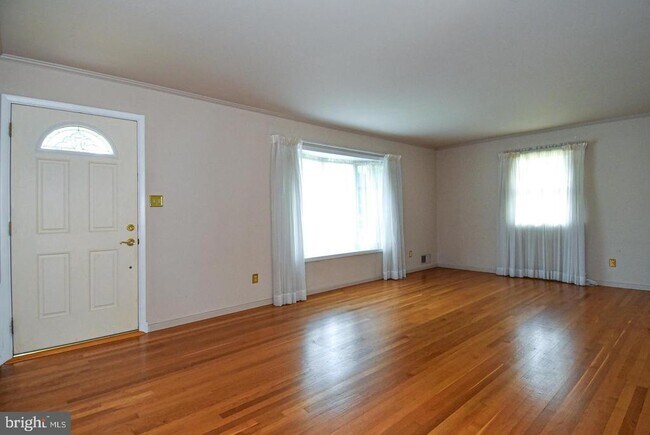Foto del edificio - 606 Kingsley Rd SW
