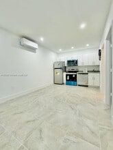 Building Photo - 3300 SW 80th Ave