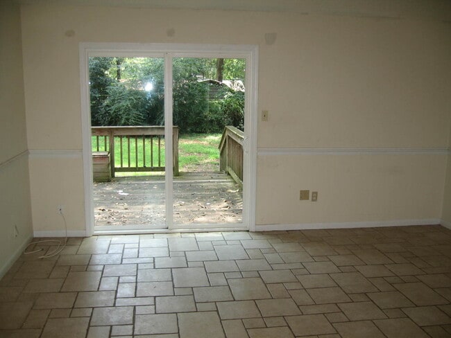 Building Photo - 6241 Old Pascagoula Rd