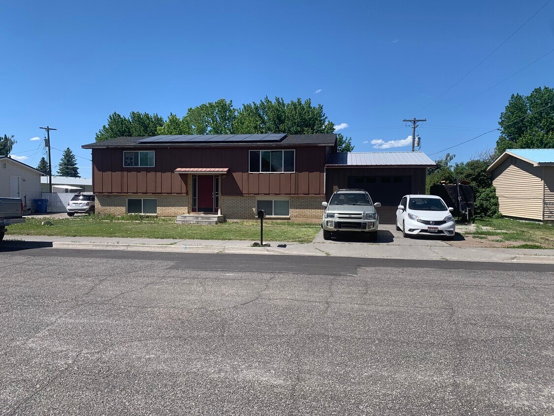 575 W Targhee St, Saint Anthony, ID 83445 House Rental in Saint Anthony, ID