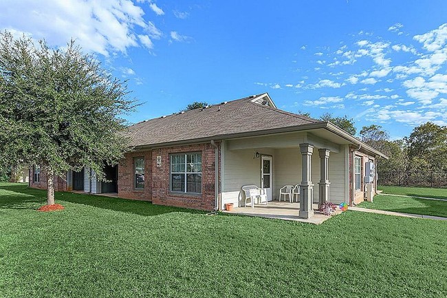 Building Photo - 2405 J J Flewellen Rd