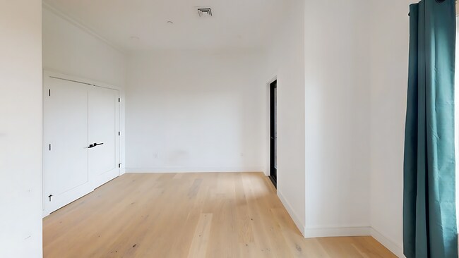 Foto del edificio - 50 Leo M Birmingham Pkwy