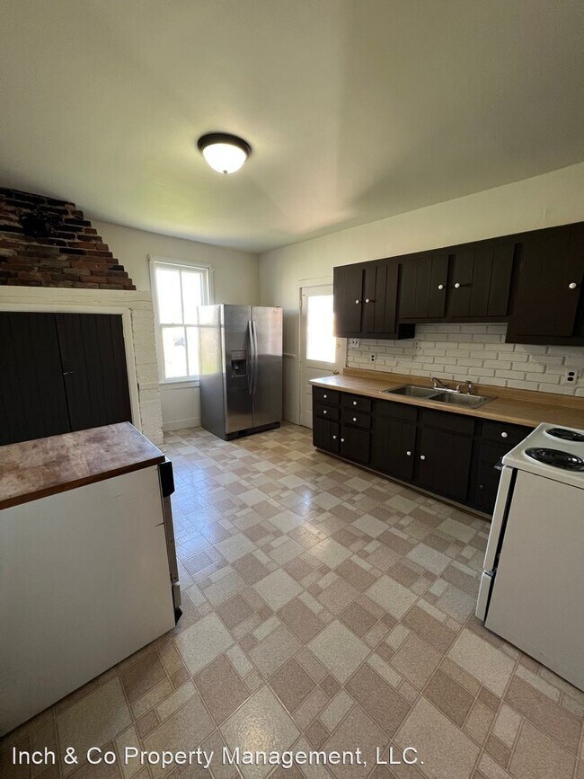 Foto del edificio - 3 br, 1 bath House - 15 S Water St