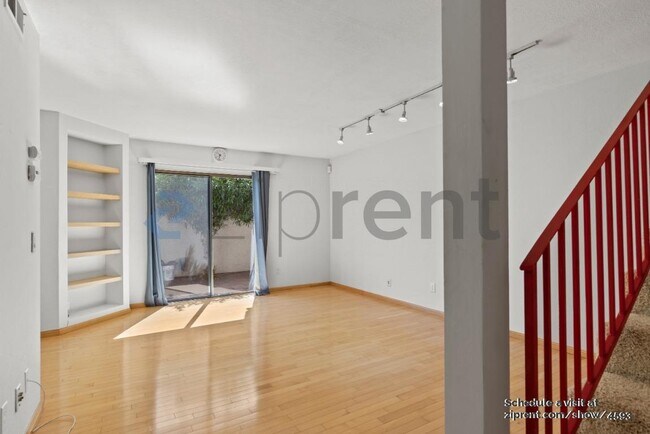 Foto del edificio - 11051 Firethorne Dr