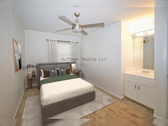 Photo - Hyde Park/Soho 2/1 Condo