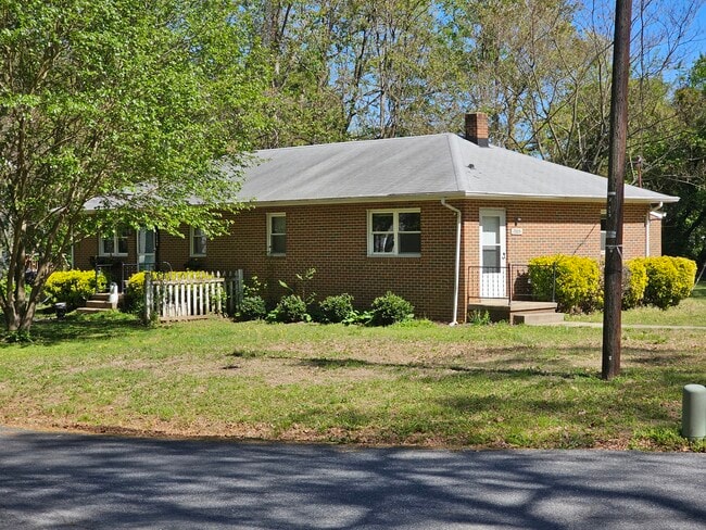 Building Photo - 7825 Senate St