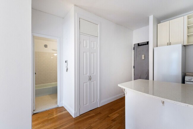 Foto del edificio - 160 E 91st St