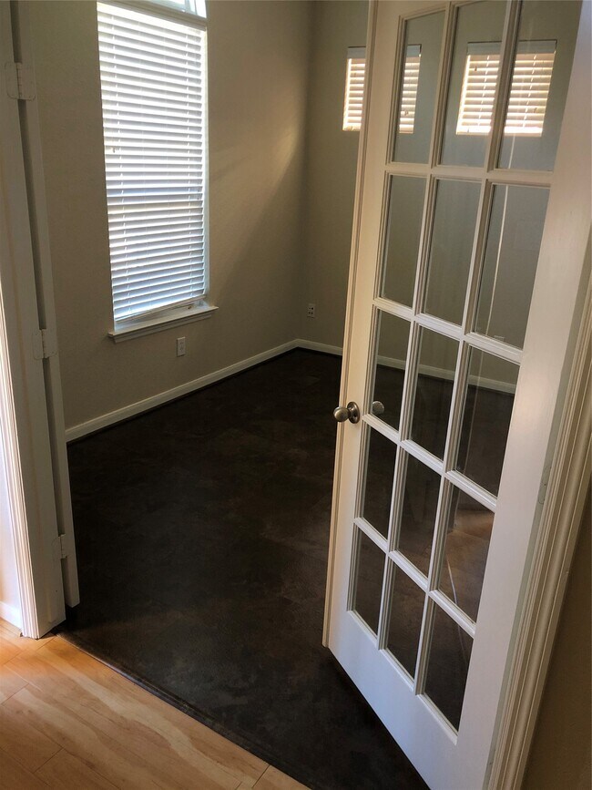 Foto del edificio - 17218 Mitchell Pass Ln