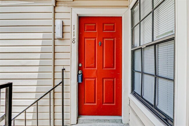 Foto del edificio - 2750 Holly Hall St