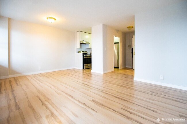 Foto del edificio - 111 Wadsworth Ave