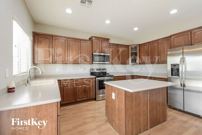 Foto del edificio - 14331 N 145th Dr
