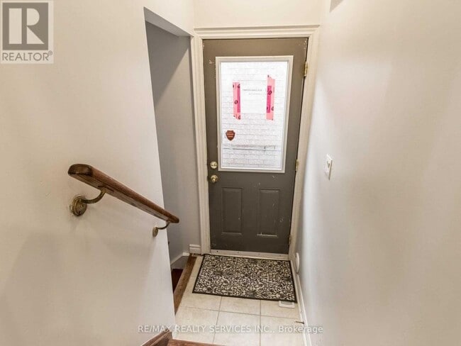 Photo du bâtiment - 119 Fandango Dr