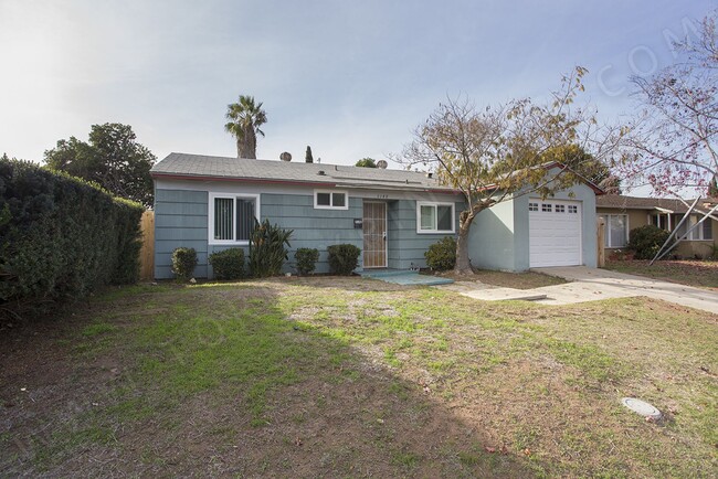Building Photo - 3 Br House Near SDSU with Garage, W/D Hook...
