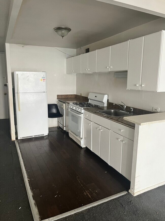 Foto del edificio - 6700 S South Shore Dr