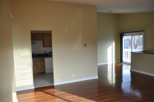 Building Photo - 415 Harrison Ct