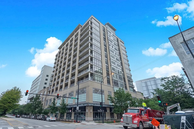 Building Photo - 212 E Cullerton St
