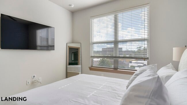 Foto del edificio - 13920 Mandolin Dr