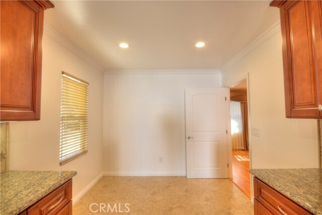 Foto del edificio - 1367 E Windsor Rd