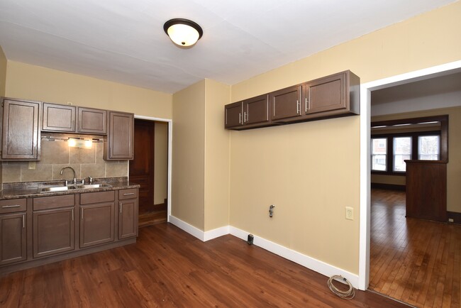 Building Photo - 3429 N 39th St