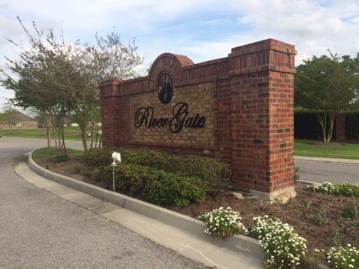 Building Photo - 12228 River Walk Dr