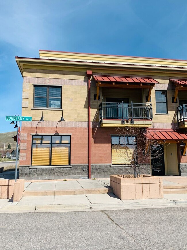 Foto del edificio - 4852 Kendrick Pl