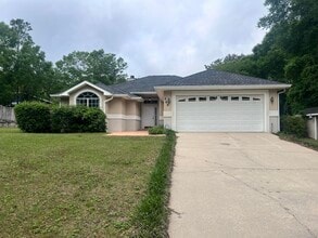 Building Photo - 395 Lake Holley Cir