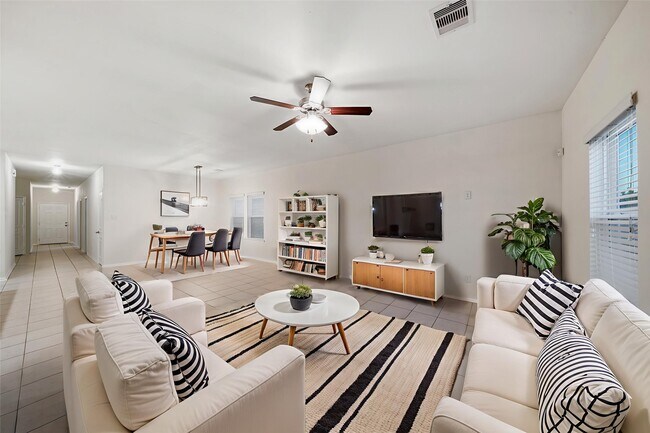 Foto del edificio - 2516 Pearl Ct