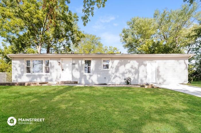 Foto principal - 6610 NE ridgeway Avenue, Kansas City, MO 6...