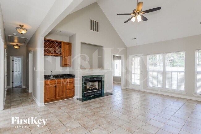 Foto del edificio - 1001 Josey Ln