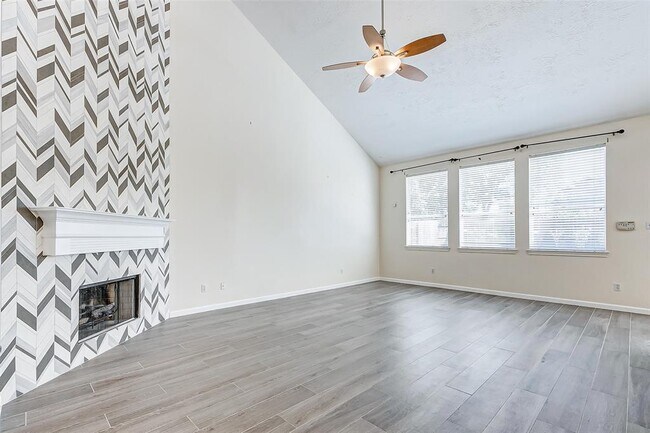 Foto del edificio - 15414 Wild Timber Trail