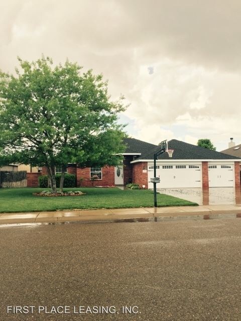 Foto principal - 2320 Country Meadows Dr