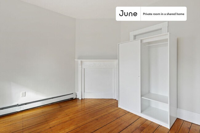 Foto del edificio - Room in Shared 4 bed/1 bath home in Roxbury