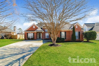 Building Photo - 903 Ember Ct