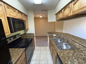 Building Photo - 249 Afton Square