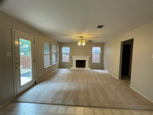 Foto del edificio - 4524 Destinys Gate Dr