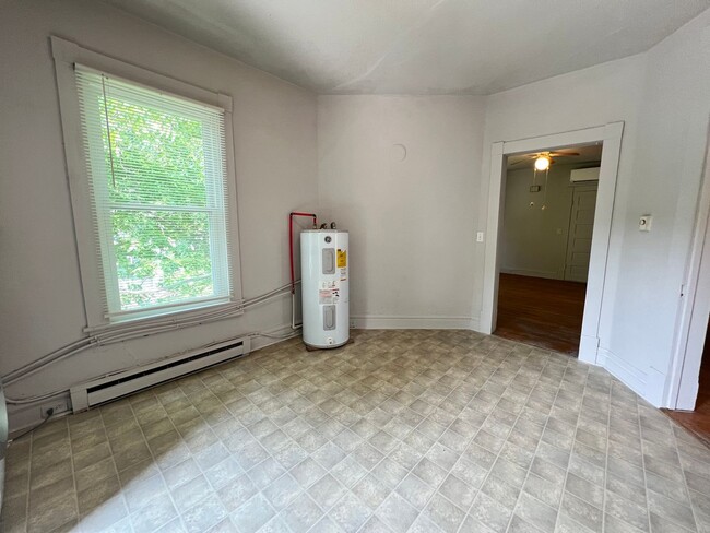 Building Photo - N. Mecklenburg Duplexes