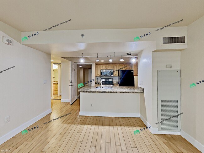 Building Photo - 450 N Arlington Ave