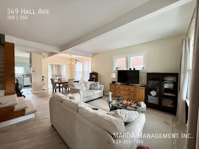 Building Photo - CHARMING 3 BED/1 BATH TOWNHOUSE - WALKERVILLE + YDRO, WATER & GAS!