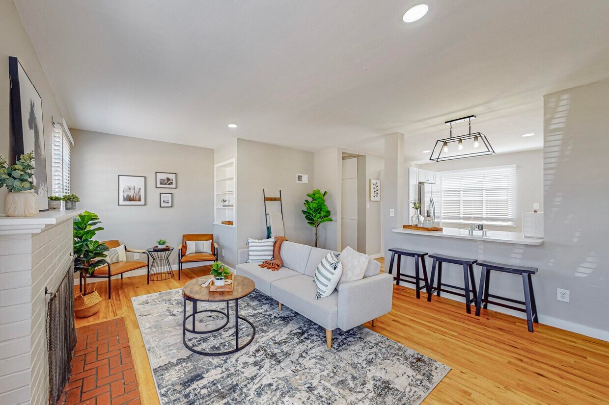 Foto principal - 228 Sierra Dr SE