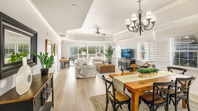 Foto del edificio - 7650 Whisper Way